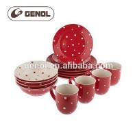 Professional red ceramic bakeware set made in China for sale